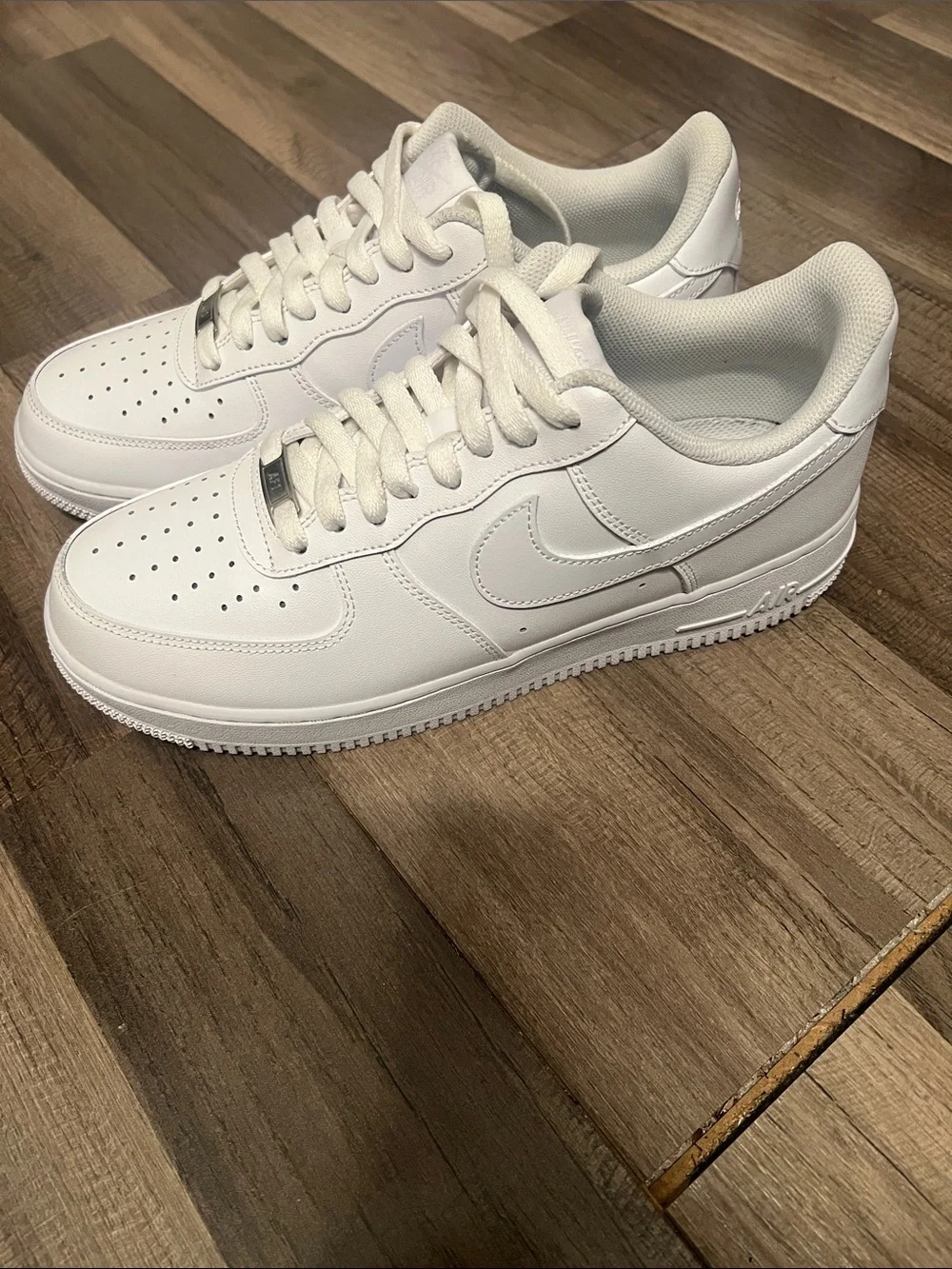 Nike White Men's Low-Top Sneakers